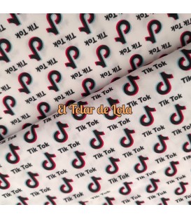 TIK TOK FONDO BLANCO