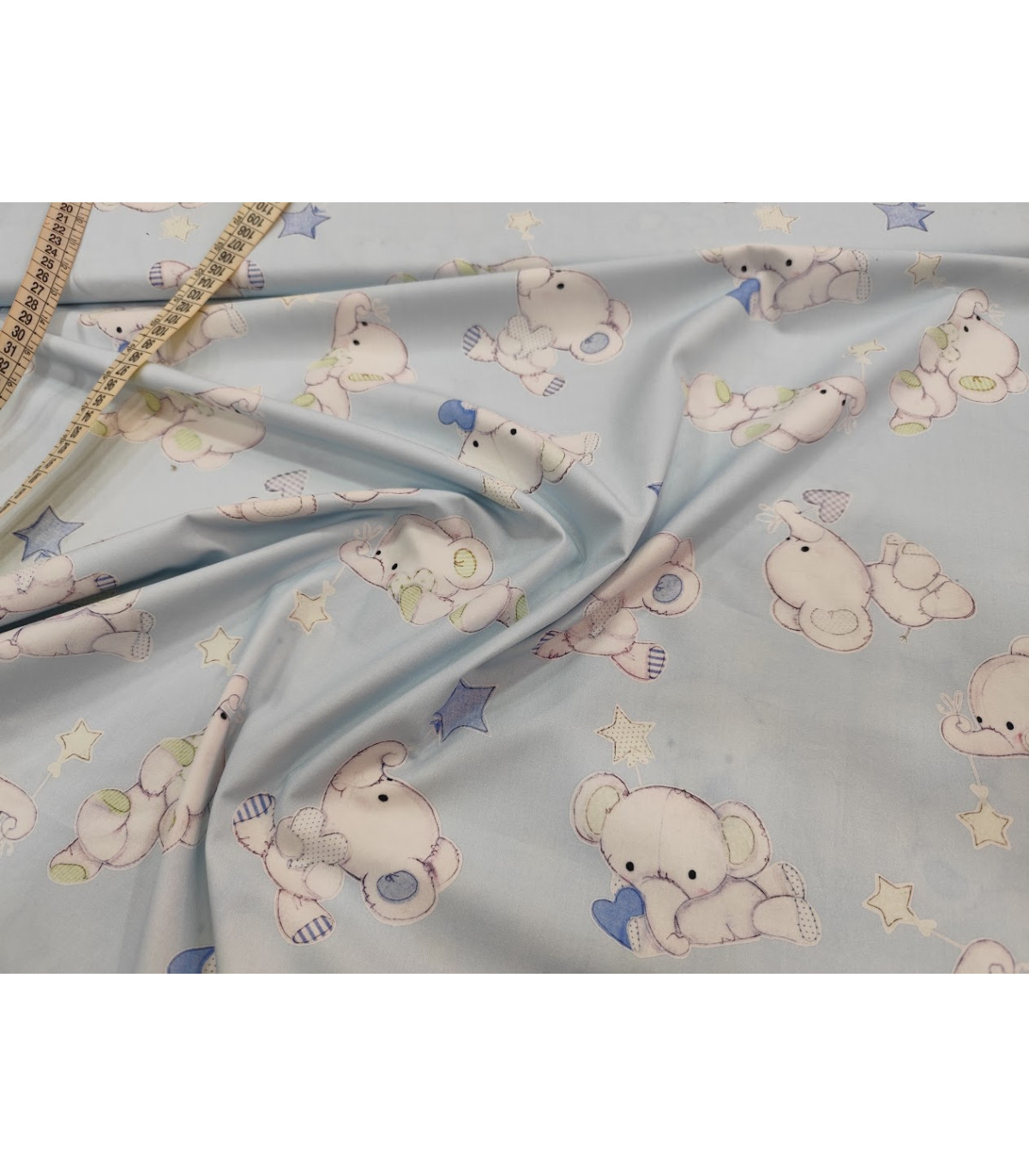POPELIN ELEFANTES FONDO CELESTE