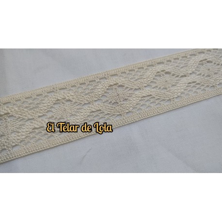 ENTREDOS BOLILLO MARFIL 25 CMS