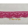 ENCAJE BOLILLO ACRILICO FUCXIA 25 CMS
