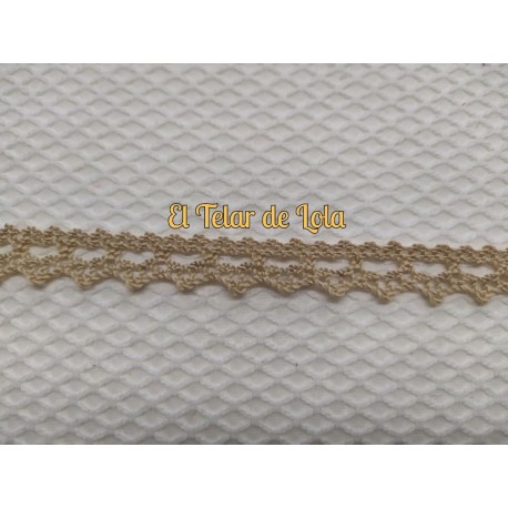 PUNTILLA BOLILLO CAMEL 25 CMS