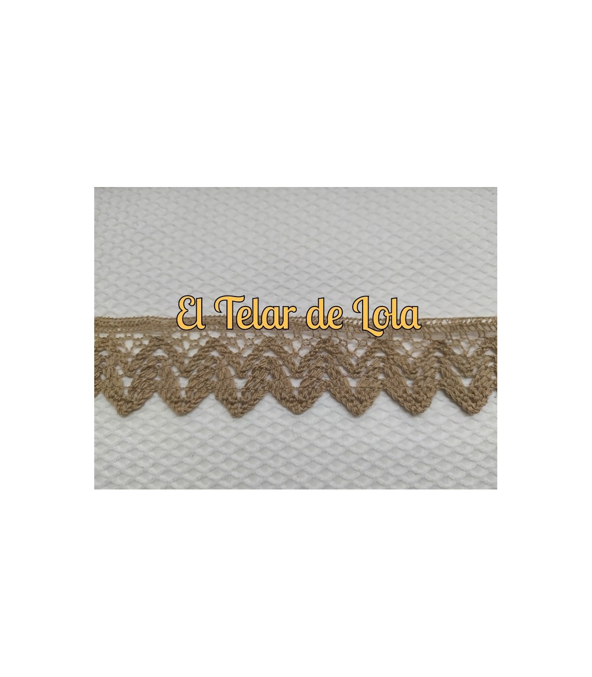 ENCAJE BOLILLO CAMEL 25 CMS